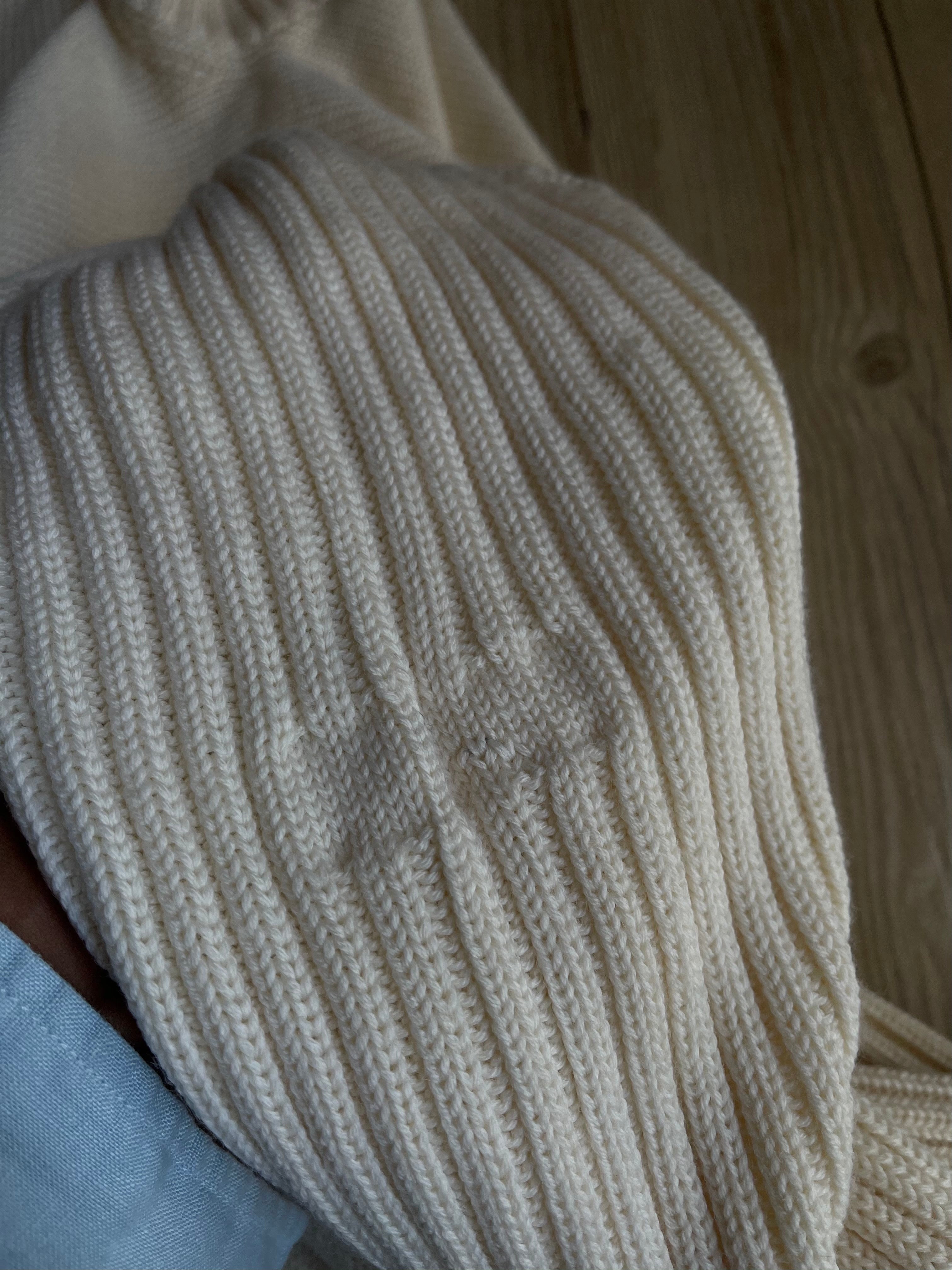 100 wool jumper