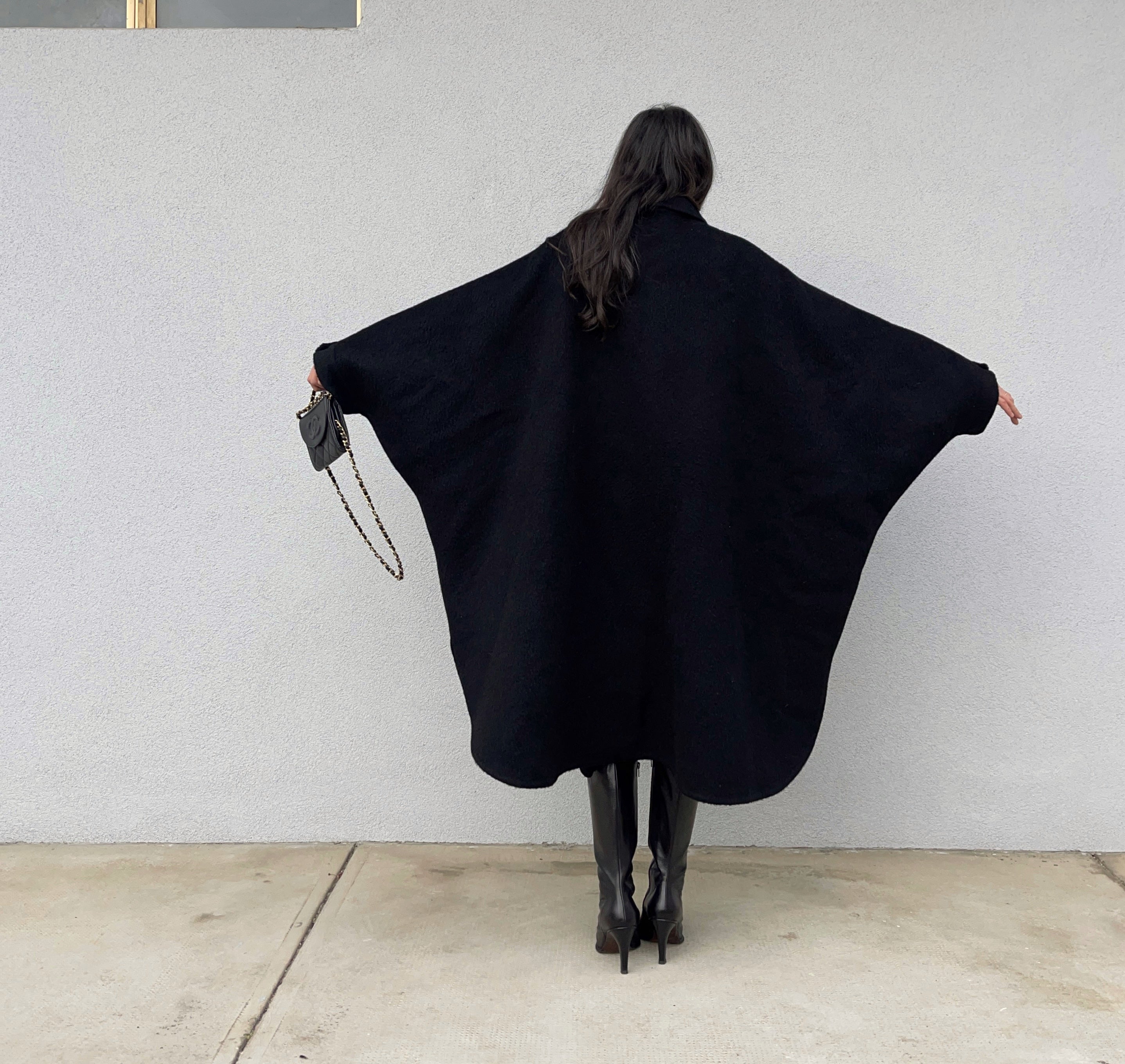 Morticia cape