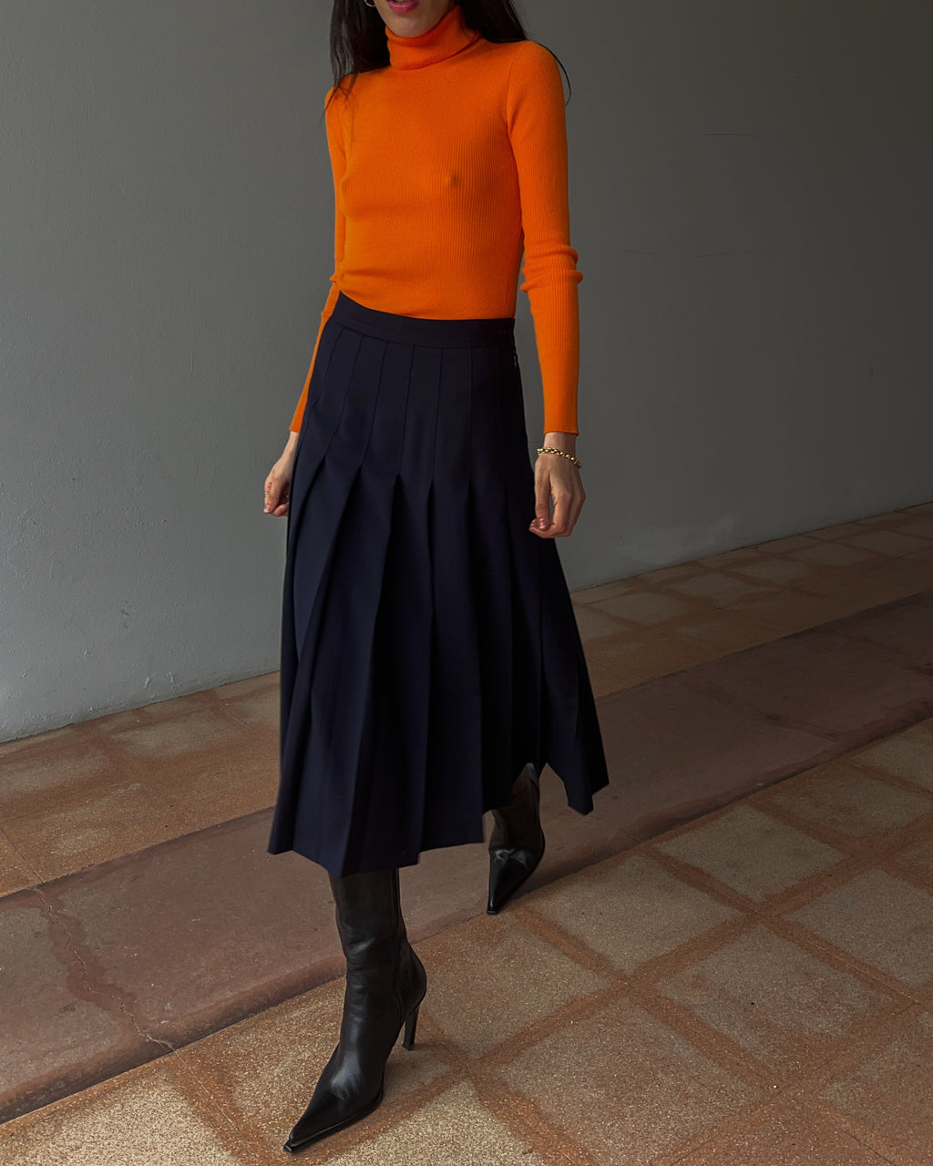 Blue wool skirt*