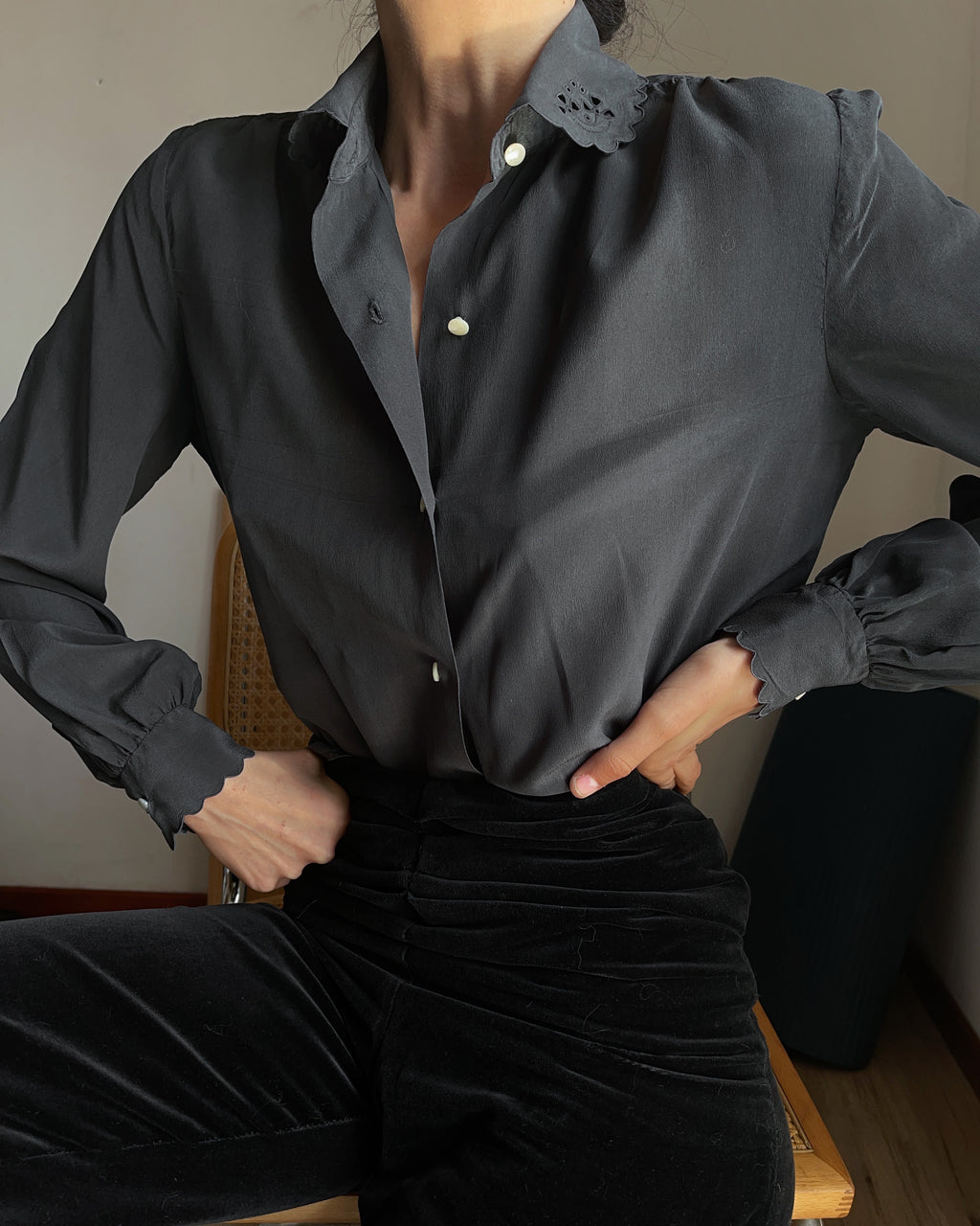 Collar silk shirt