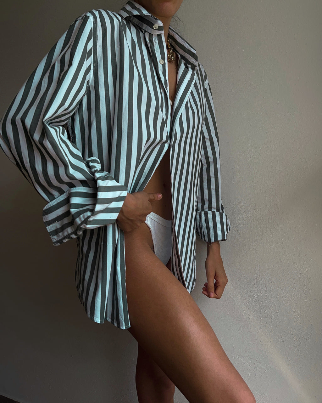 100% cotton Green white stripes shirt