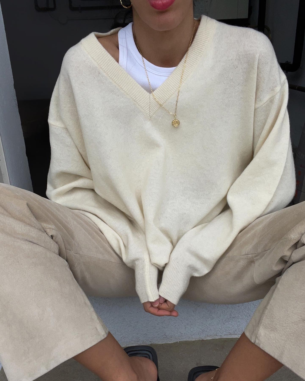 V neck wool jumper