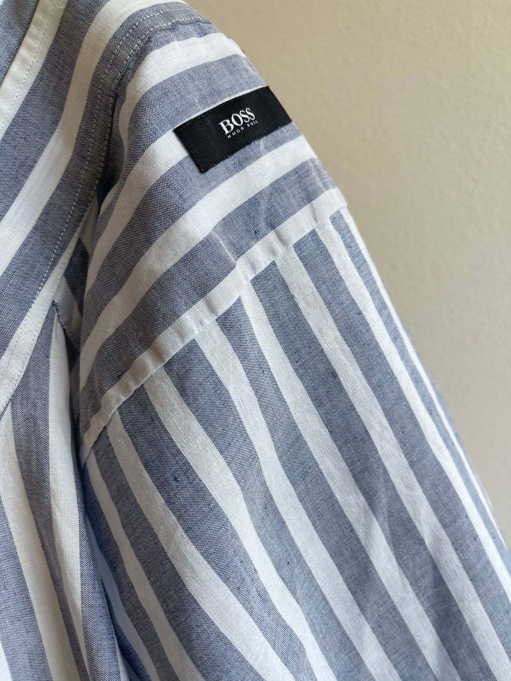 HUGO BOSS SHIRT