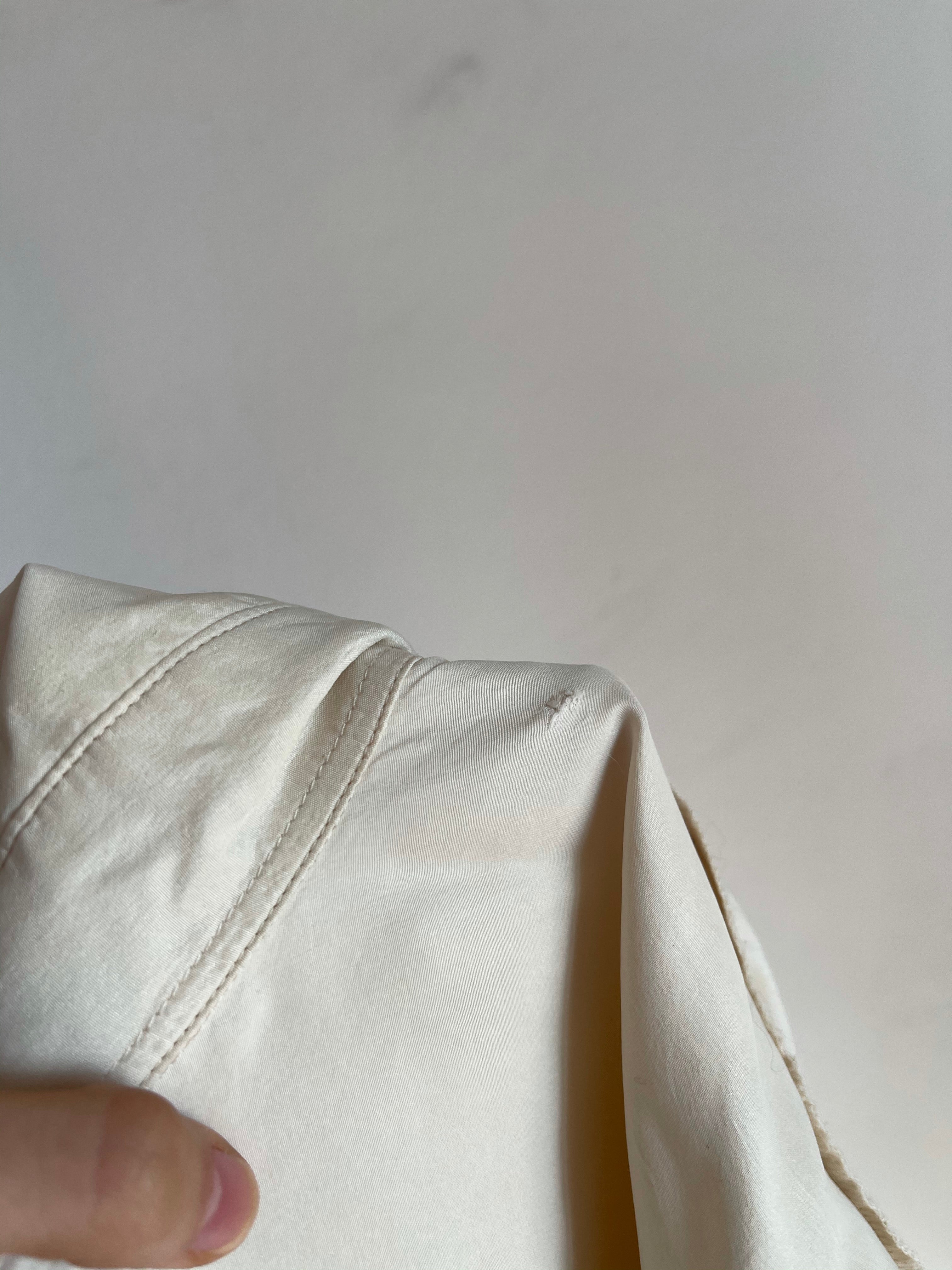 SPECIAL PRICE *% Silk button down shirt