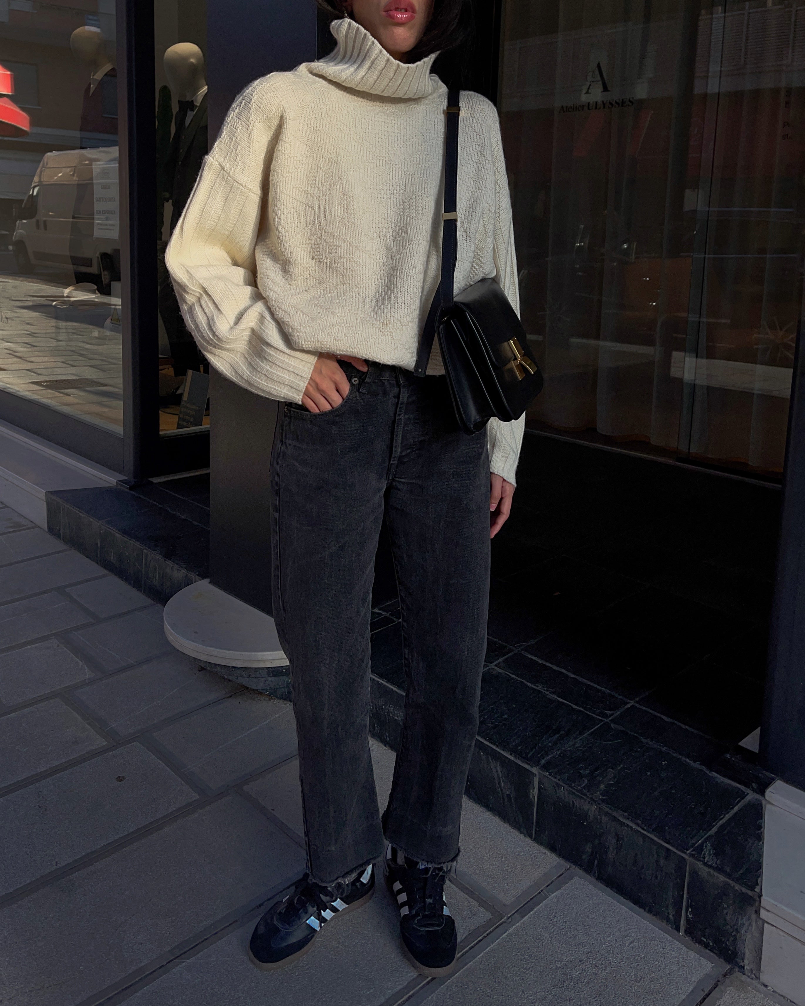 White jumper
