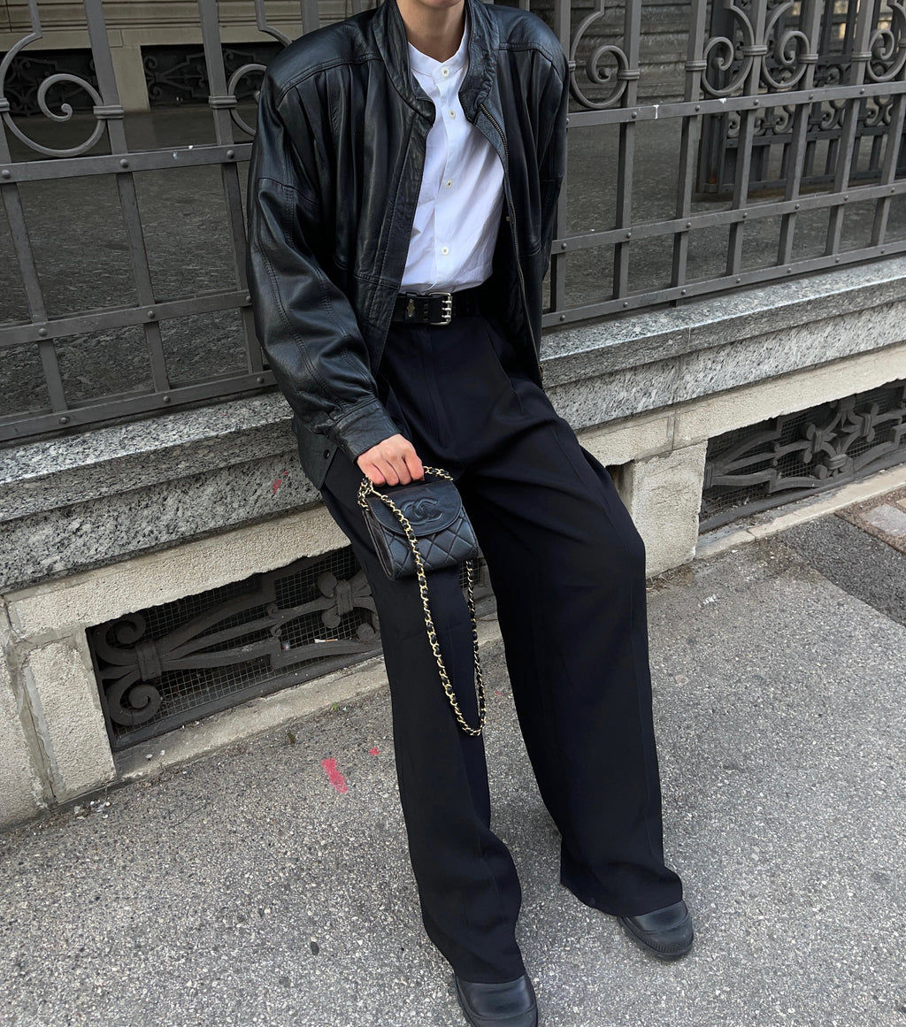 Black fluid trousers