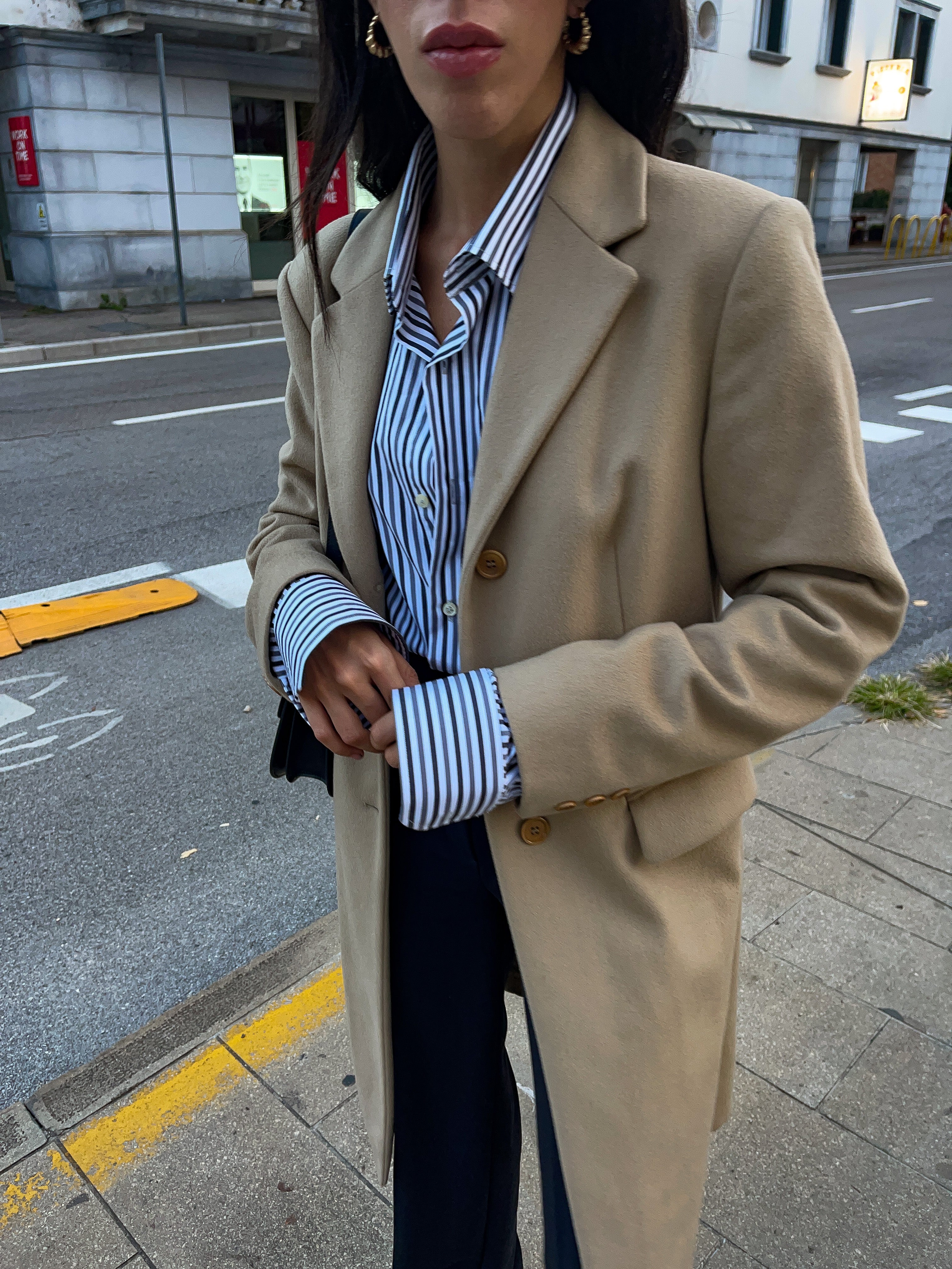 Beige wool classic coat