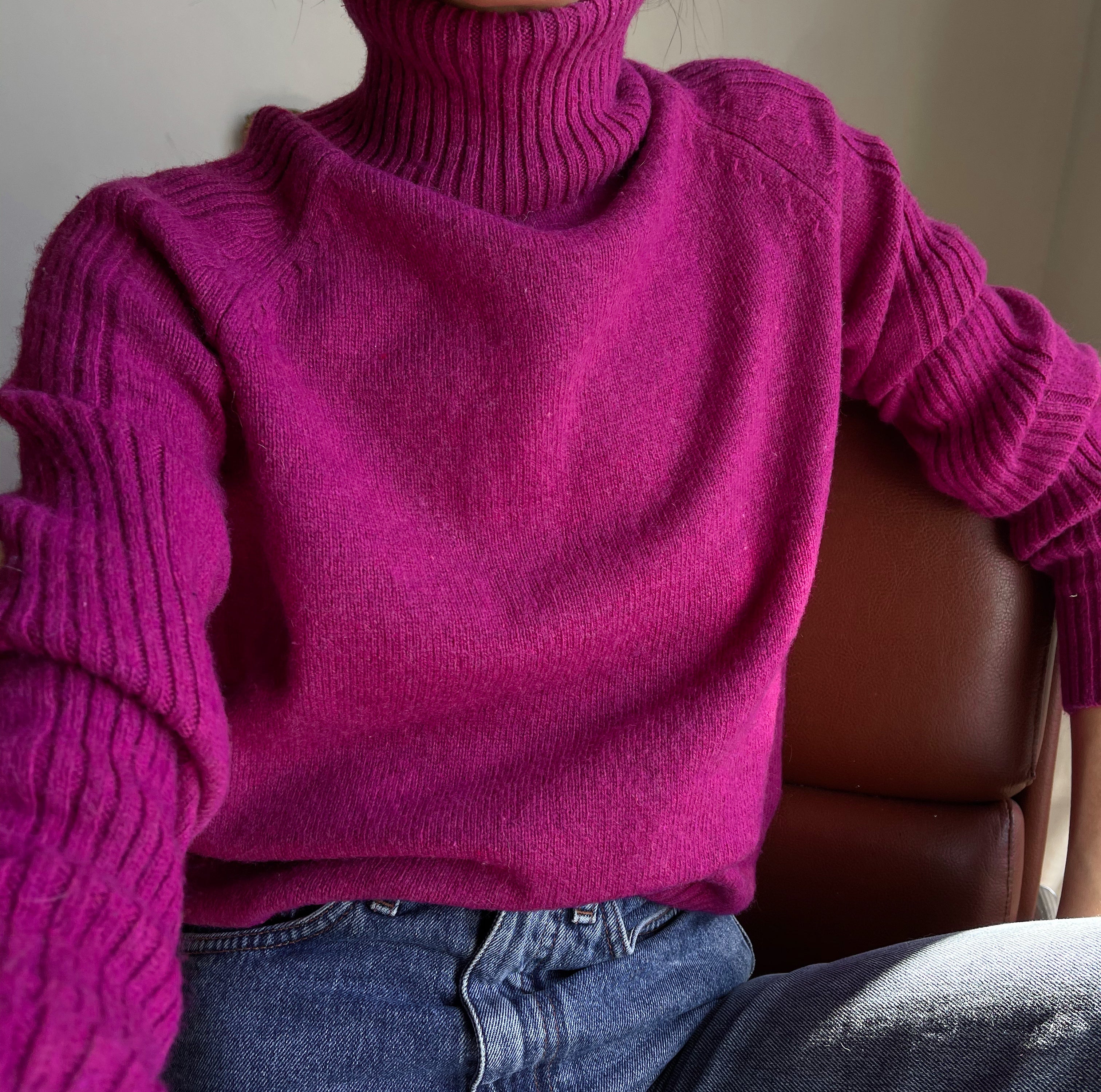 Magenta pullover