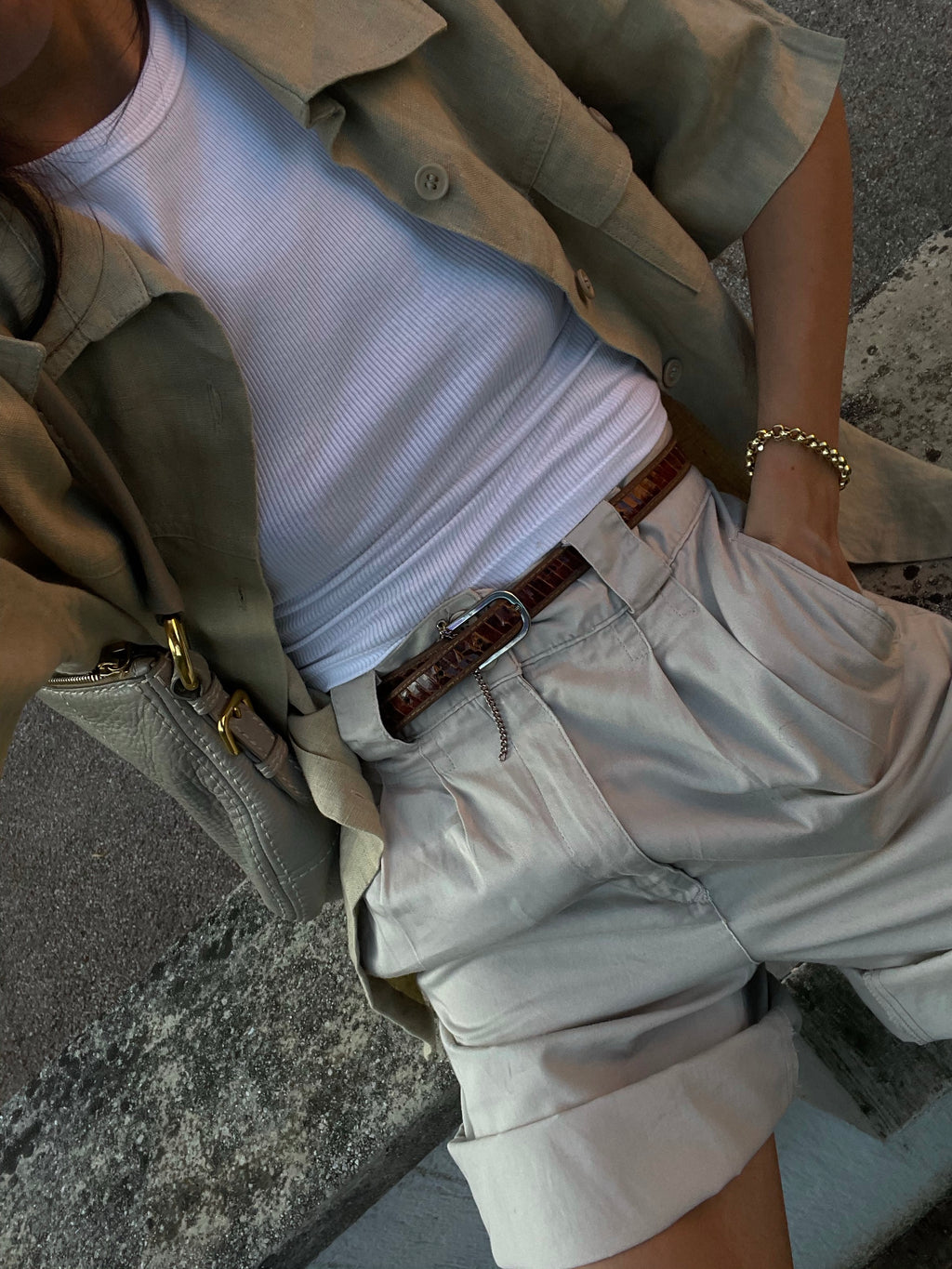 Bermuda beige safari