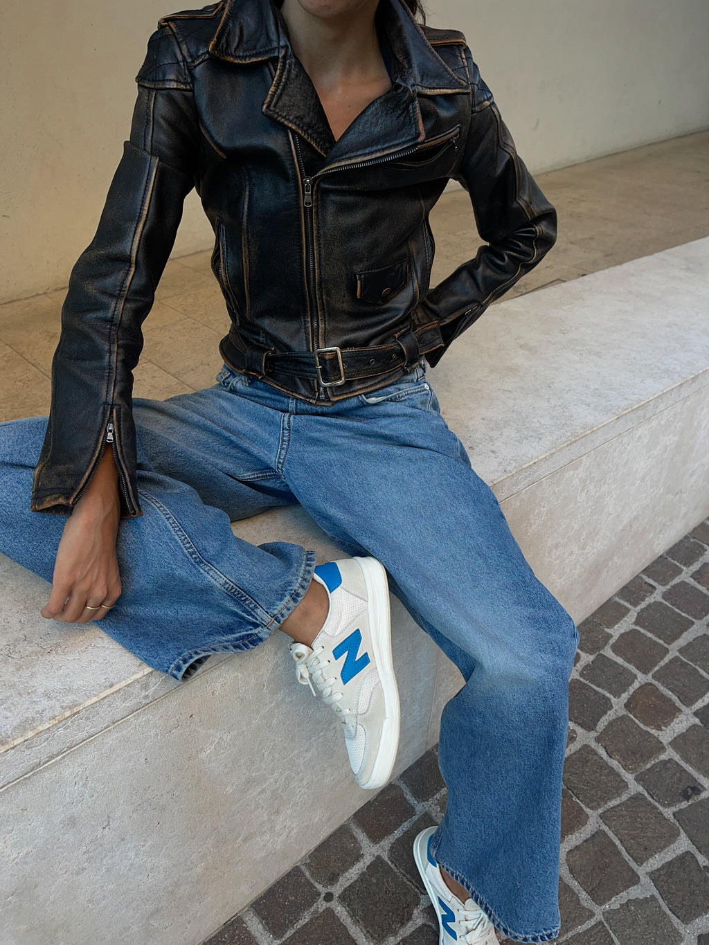Extra petite leather chiodo
